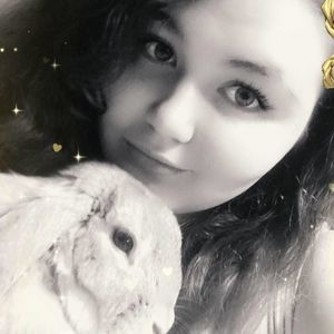 Meet your Posher, Maddie